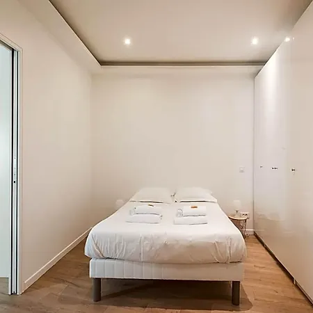 Hotel Spacious With 2 2*